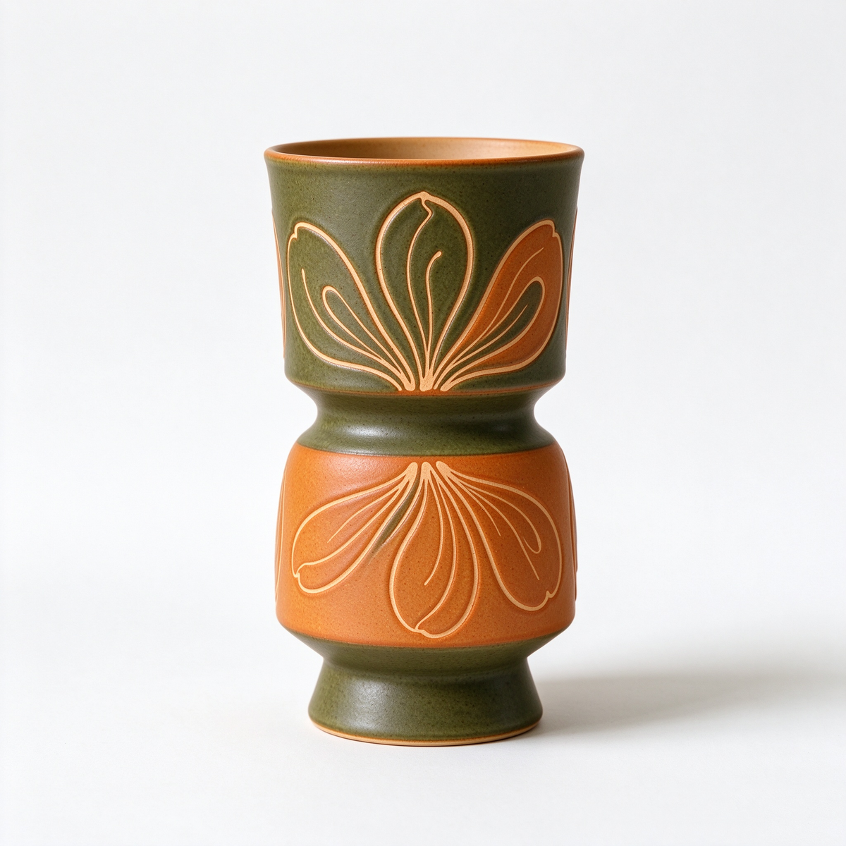 Retro Leaf Carved Two Tier Ceramic Vase